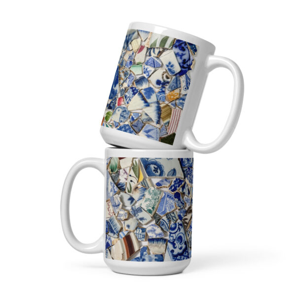 St Croix Chaney Cheerful House White glossy mug - Image 2