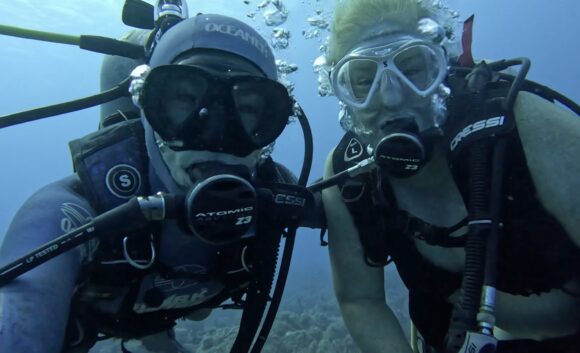 scuba divers kinga and cindy
